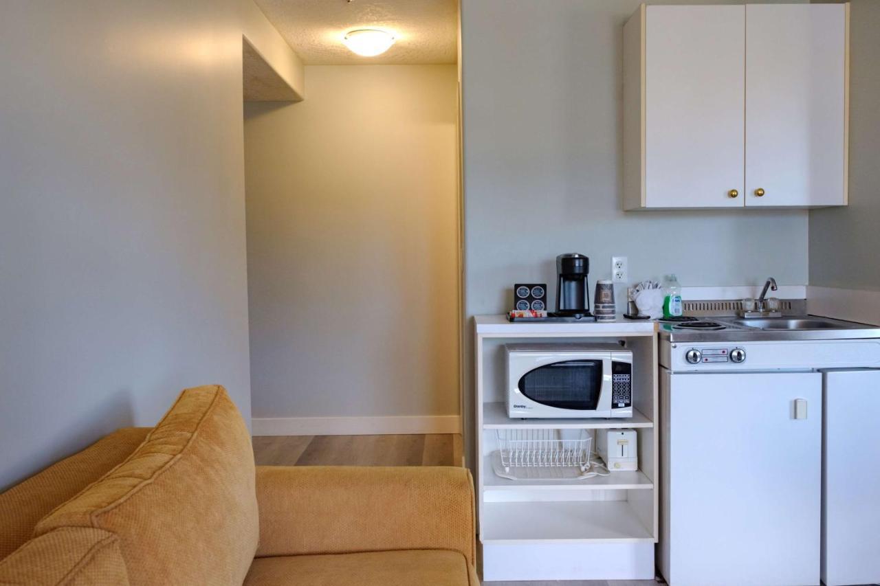 Coast Parksville Hotel 외부 사진