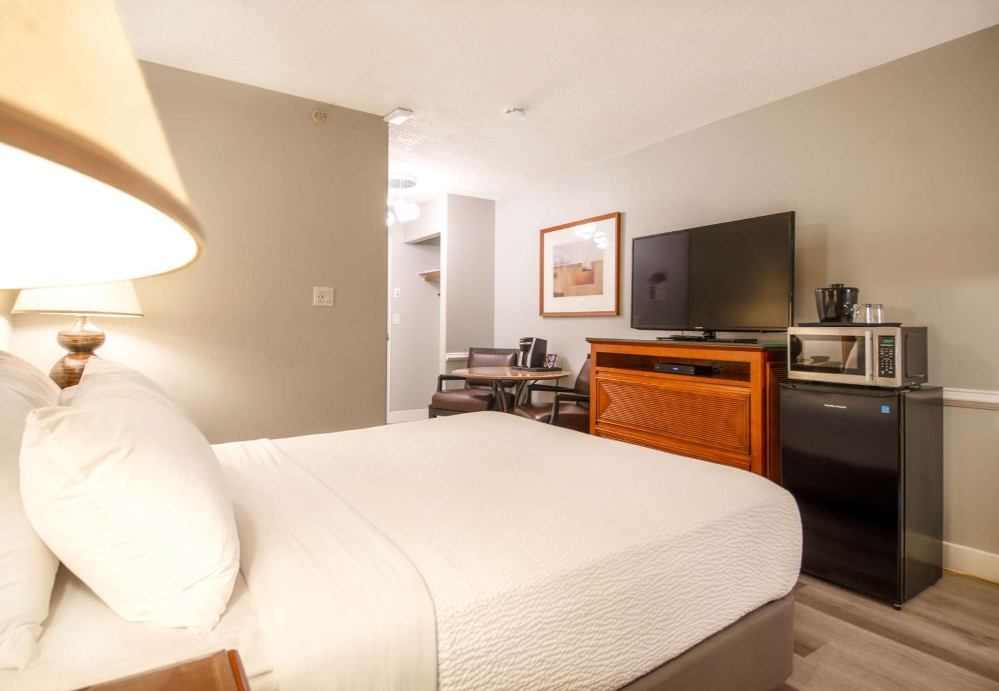 Coast Parksville Hotel 외부 사진