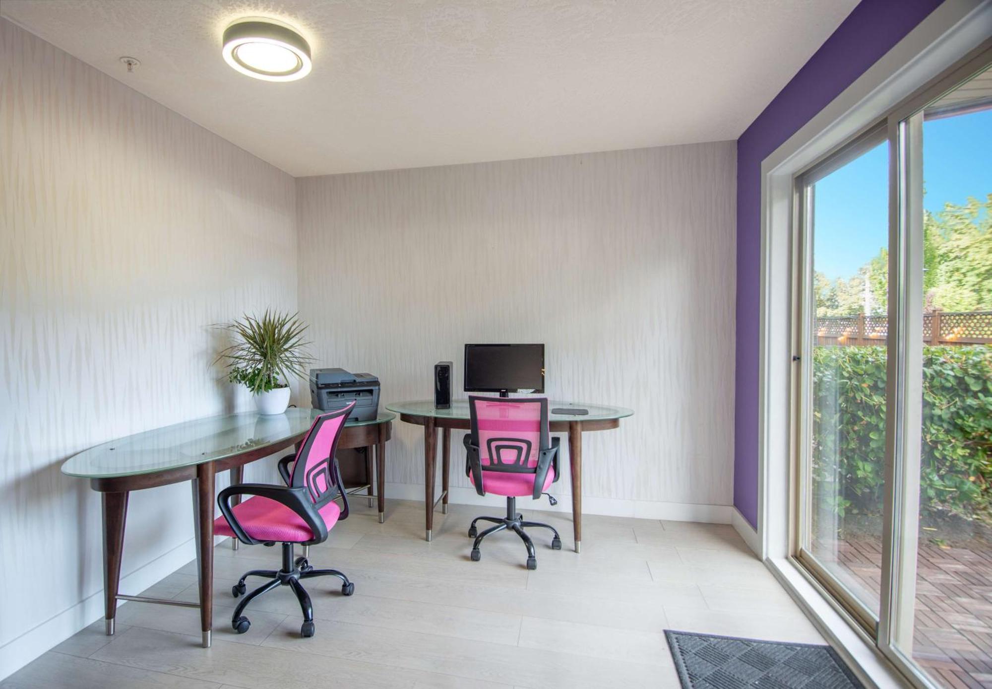 Coast Parksville Hotel 외부 사진
