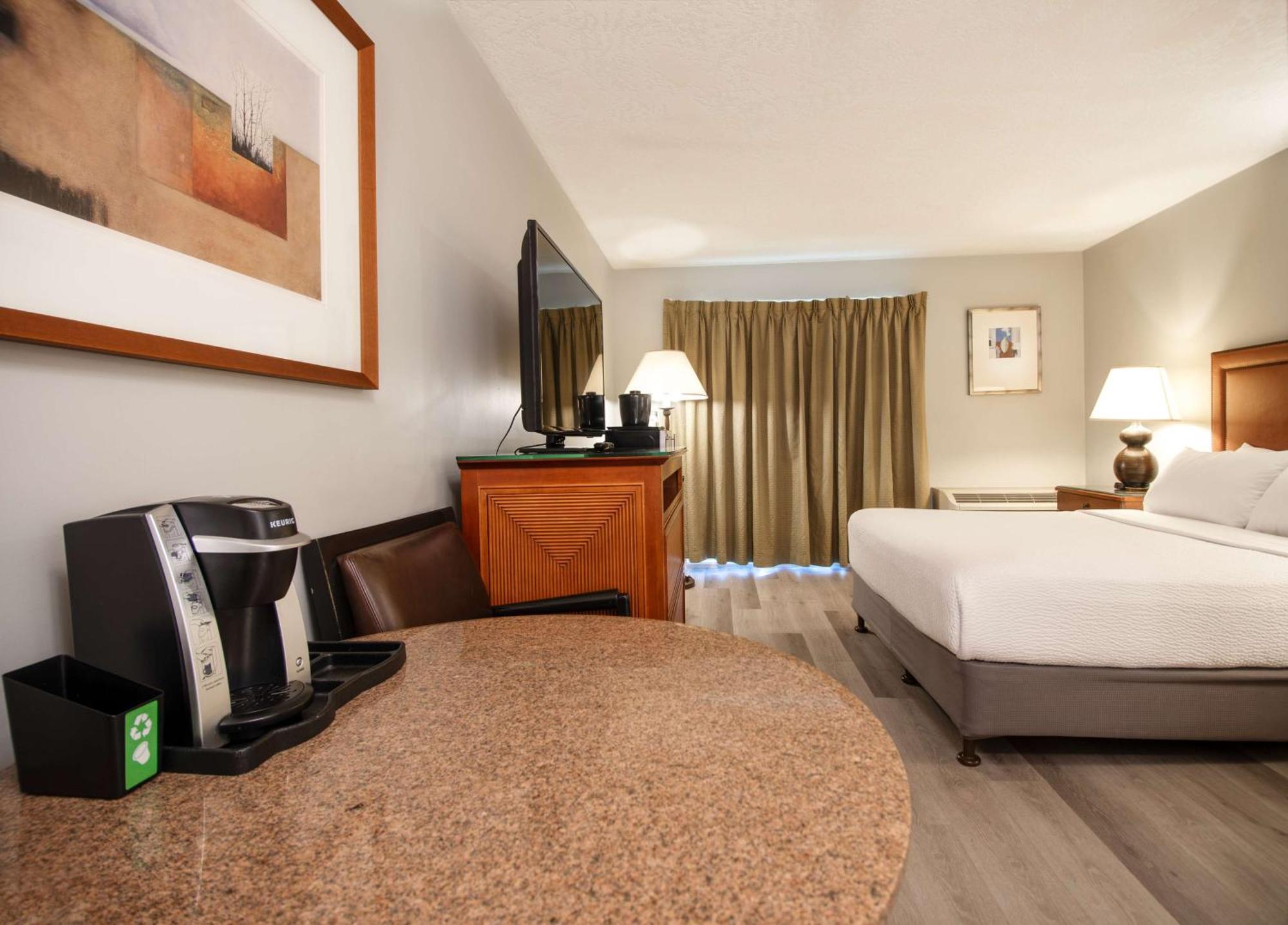 Coast Parksville Hotel 외부 사진