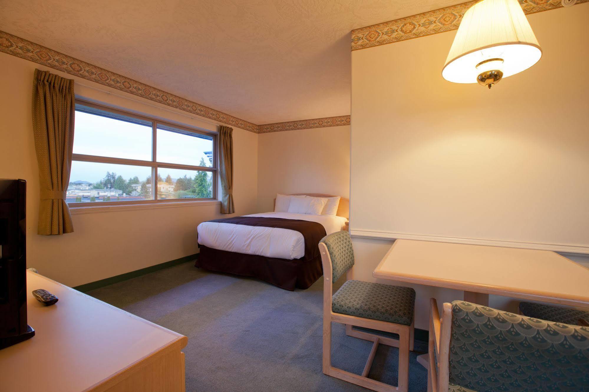 Coast Parksville Hotel 외부 사진